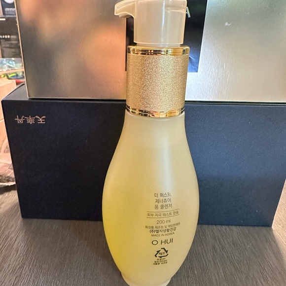 O HUI The First Geniture Foam Cleanser 200ml Deep Cleansing Low Irritate - New - Picture 2 of 3